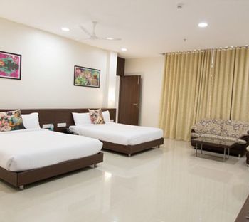 Brilliant & Convention Center Hotel 5*